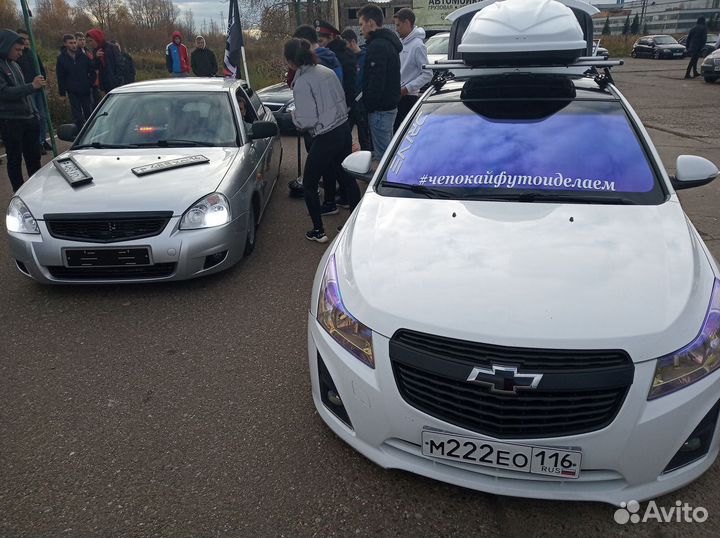 Багажник на крышу Шевроле Круз поперечины крыло