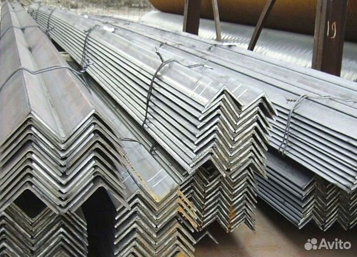 Уголок металлический