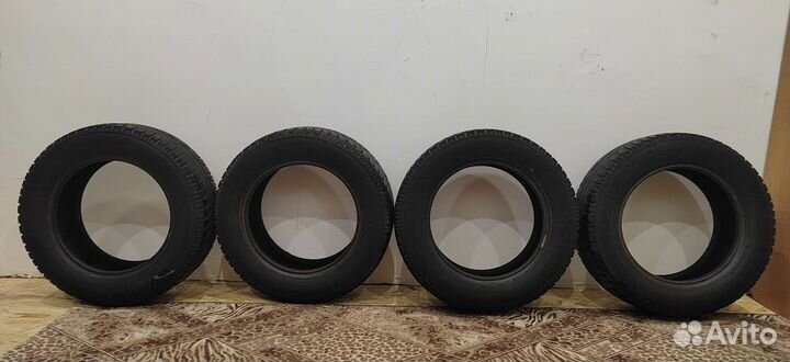 Bridgestone Ice Cruiser 7000 195/65 R15 91T