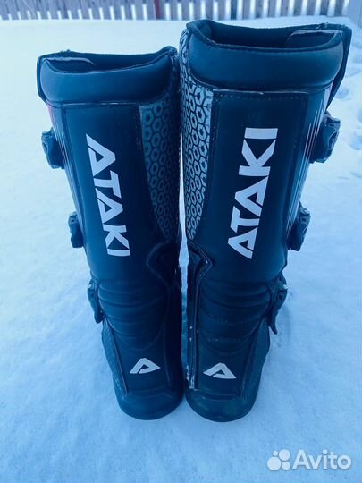 Мотоботы ataki