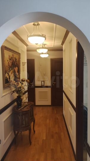 4-к. квартира, 81 м², 3/10 эт.