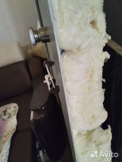 Железная металлическая дверь бу