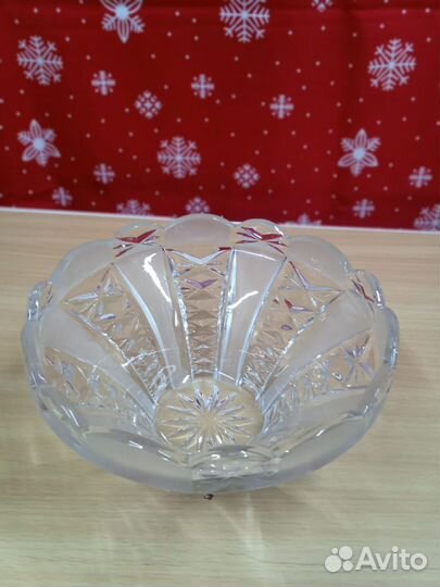 Хрустальная ваза