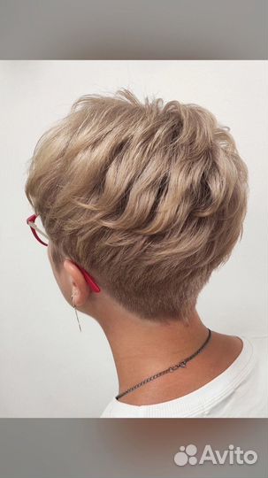 Маникюр педикюр стрижки окрашивания брови массаж