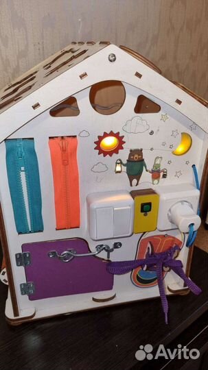 Бизиборд Чики Брики со светом