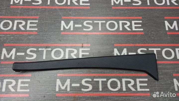 Обшивка стойки передняя правая Volkswagen Touareg