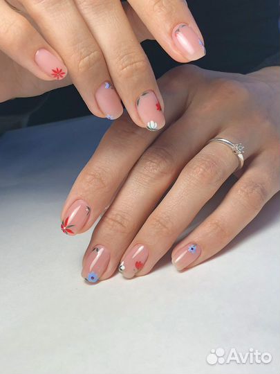 Маникюр наращивание ногтей