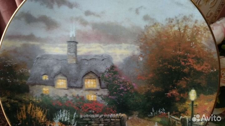 Тарелка Садовые домики в Англии Томас Кинкейд