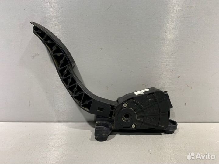 Педаль газа Kia Rio седан G4FA 2013