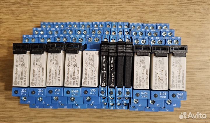 Реле промежуточное Finder (Разное)