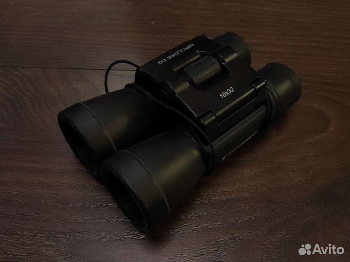 Бинокль Celestron Upclose G2 16x32