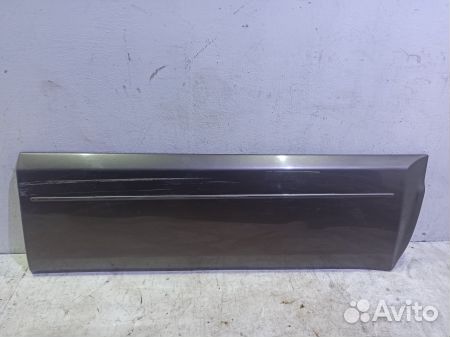 Накладка двери передней правой