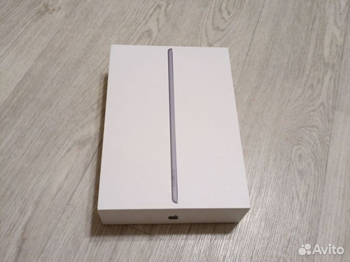 Коробка от iPad 7