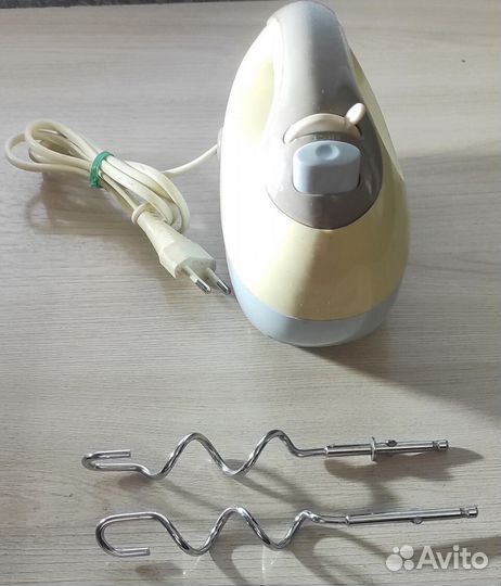 Миксер magnit RMM-2323