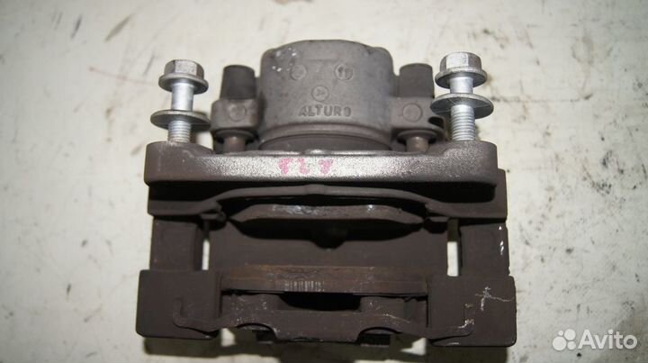 Суппорт FR (пробег 42767) BMW 530i F10 (Тормозная