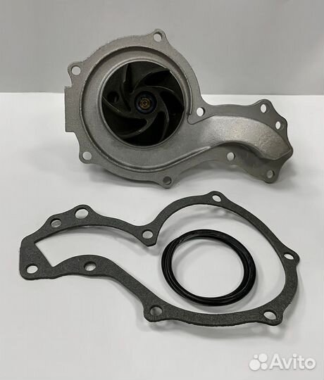 Насос водяной Audi 80/100, VW Golf / Passat 1.3-1