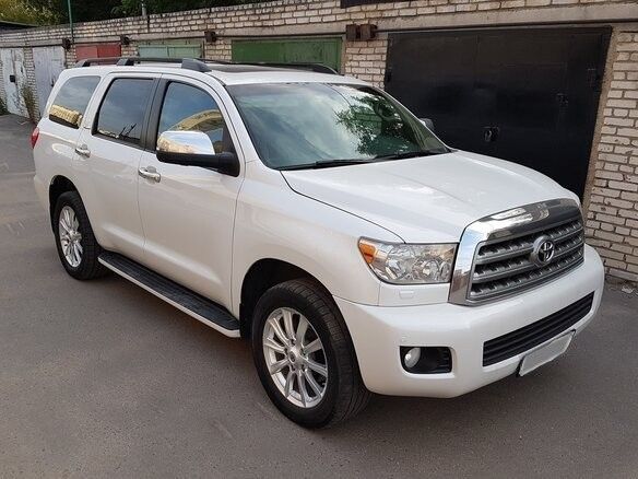 Toyota Sequoia