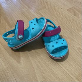 Сандалии crocs