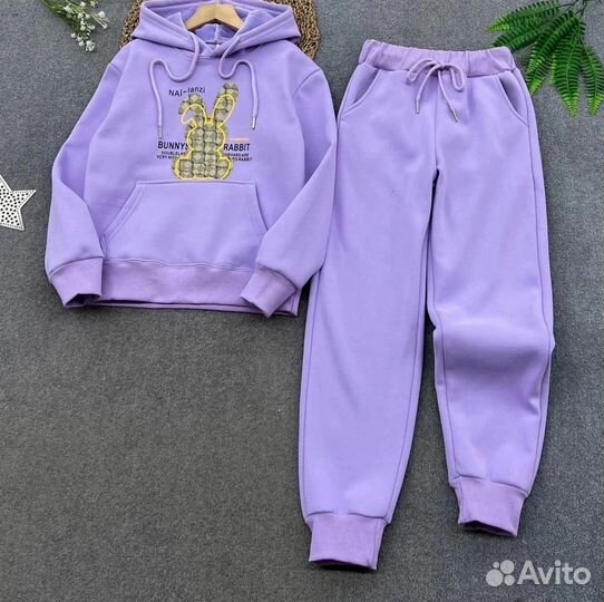 Теплый спортивный костюм для девочки