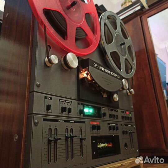 Катушечный магнитофон Олимп 004