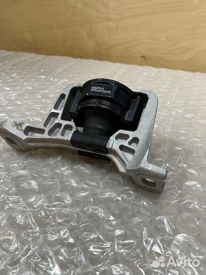 Опора двигателя (подушка) правая Mazda Mazda5 2004