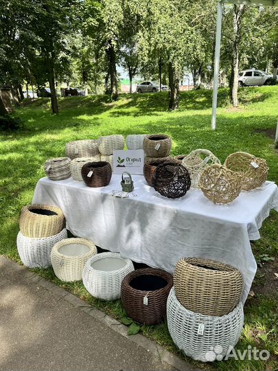 Кашпо и корзинки из ротанга