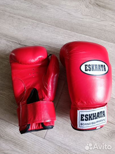 Боксерские перчатки