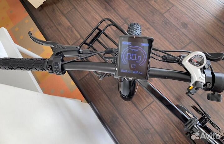 Кугокирин V 4 pro электросамокат