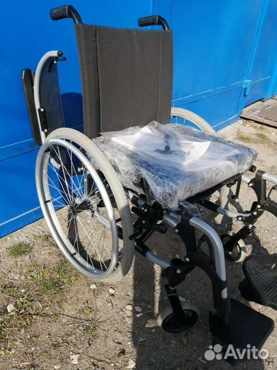 Коляска инвалидная новая Отто бок