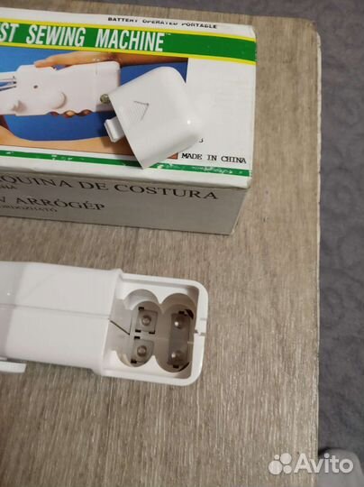 Портативная швейная машинка