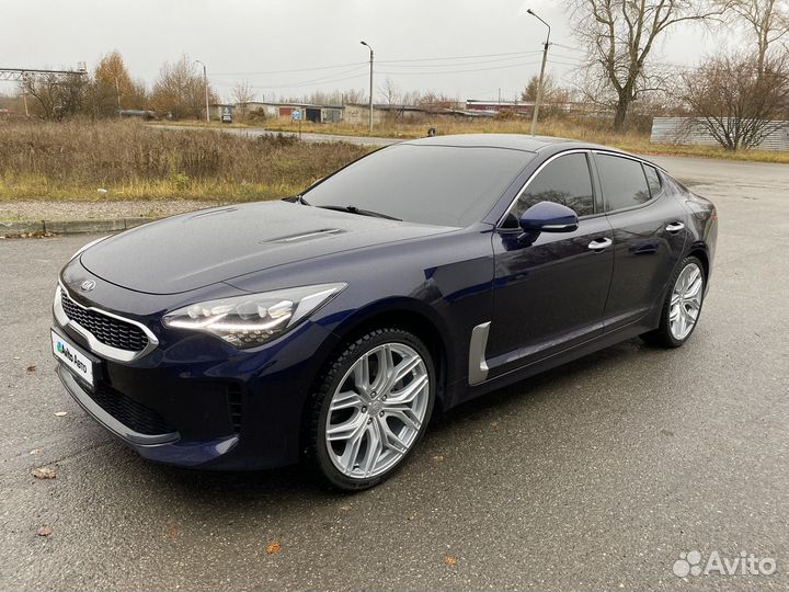 Kia Stinger 2.0 AT, 2022, 22 159 км
