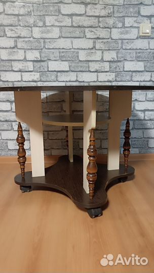 Журнальный стол