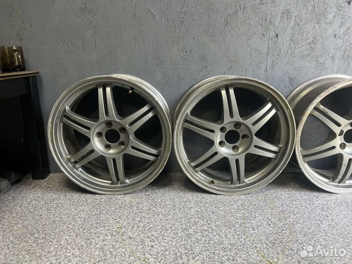 Именитые катки B. I. M. DHS 031 R17