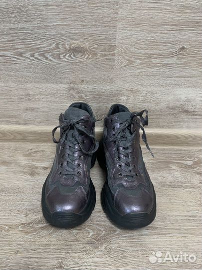 Кроссовки женские натуральная кожа 40 р