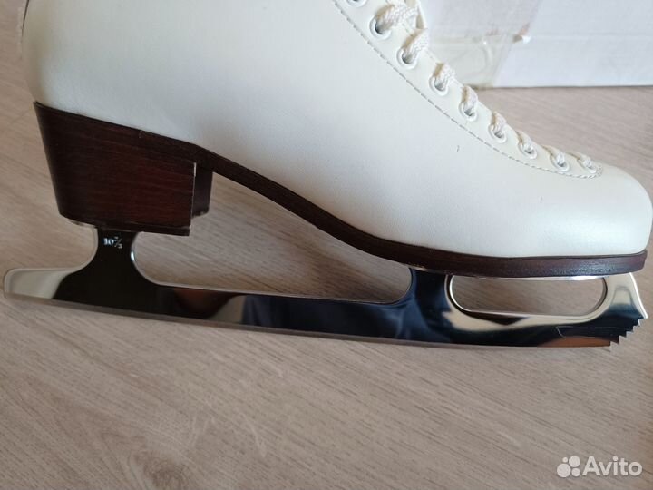 Продам коньки wifa 8ll 41