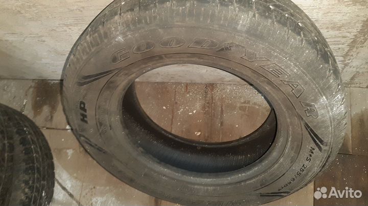 Bridgestone Desert Dueler 255/65 R17