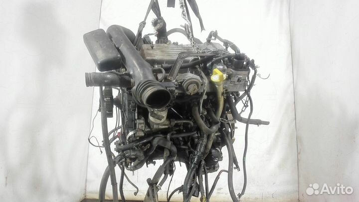 Двигатель разобран Isuzu Trooper, 2000