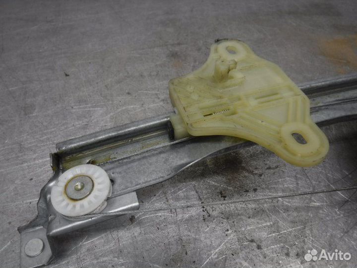 Стеклоподъемник передний правый Renault Kaptur F4R