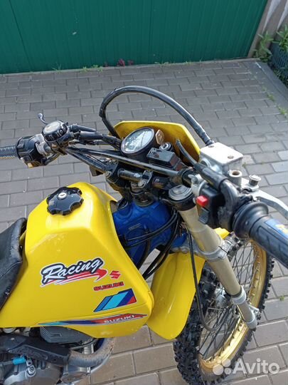 Suzuki dr 250