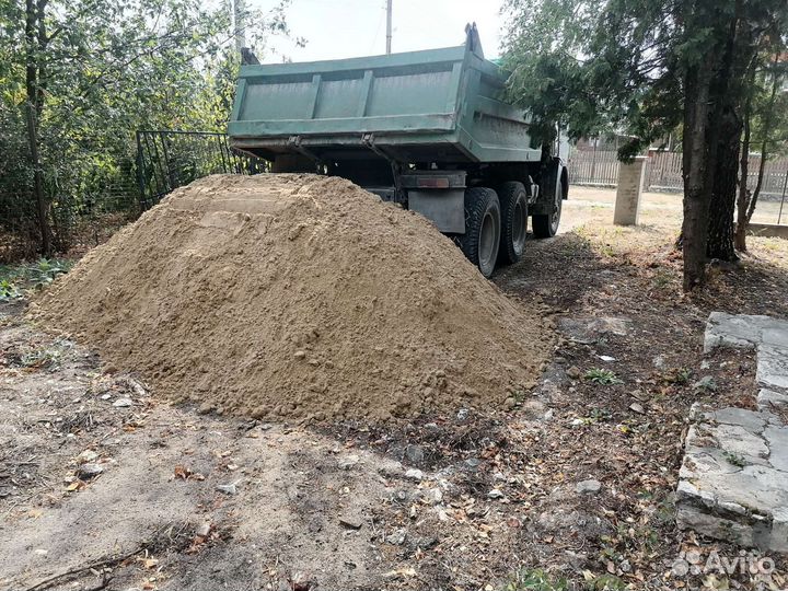 Доставка щебня камня песка