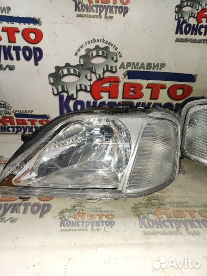 Фара передняя левая Renault Logan 2004 - 2015