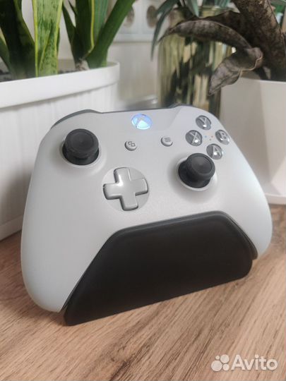 Геймпад Xbox one S (Model 1708)