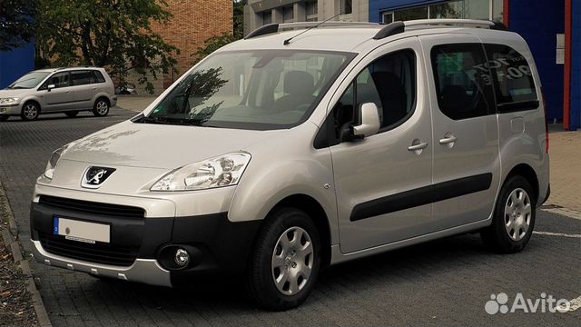 Лобовое стекло на Пежо Партнер 96-12