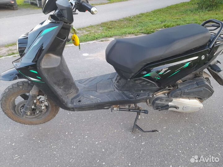 Скутер BWS Wizard Led 125/50