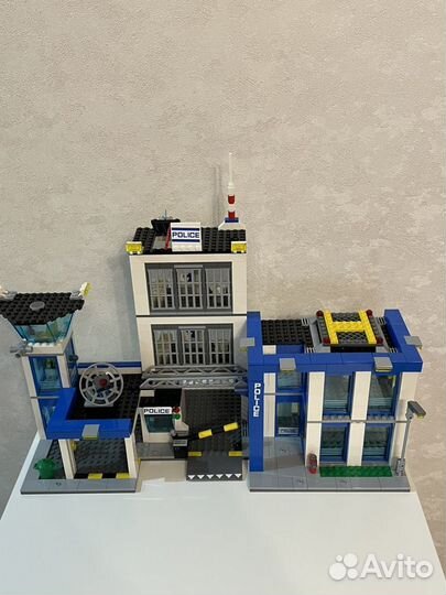 Конструктор Lego City Полицейский участок