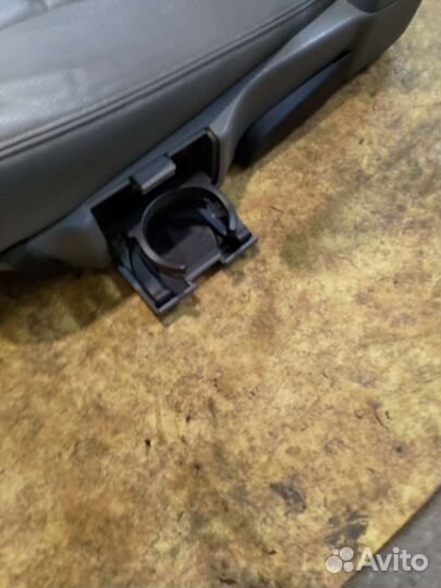 Сиденья 2го ряда Крайслер гранд Вояджер караван 4