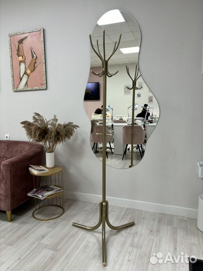 Вешалка стойка напольная металлическая для одежды