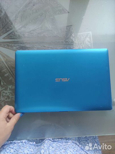 Ноутбук asus