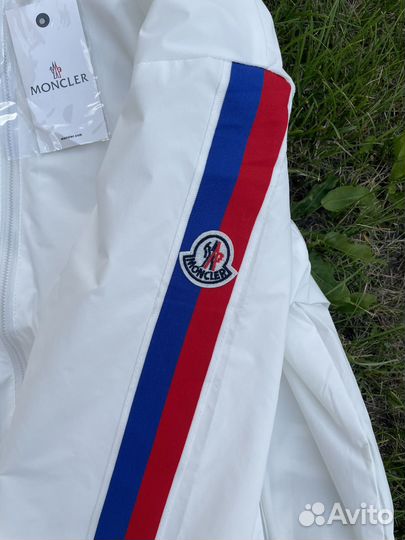 Ветровка Moncler