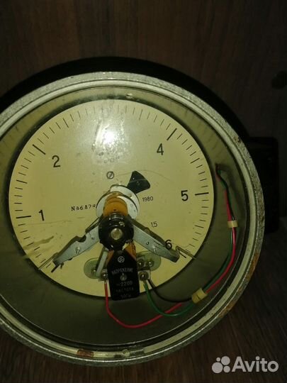 Манометр контактный